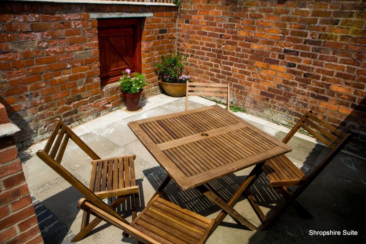 The Golden Lion Inn Bridgnorth Bagian luar foto
